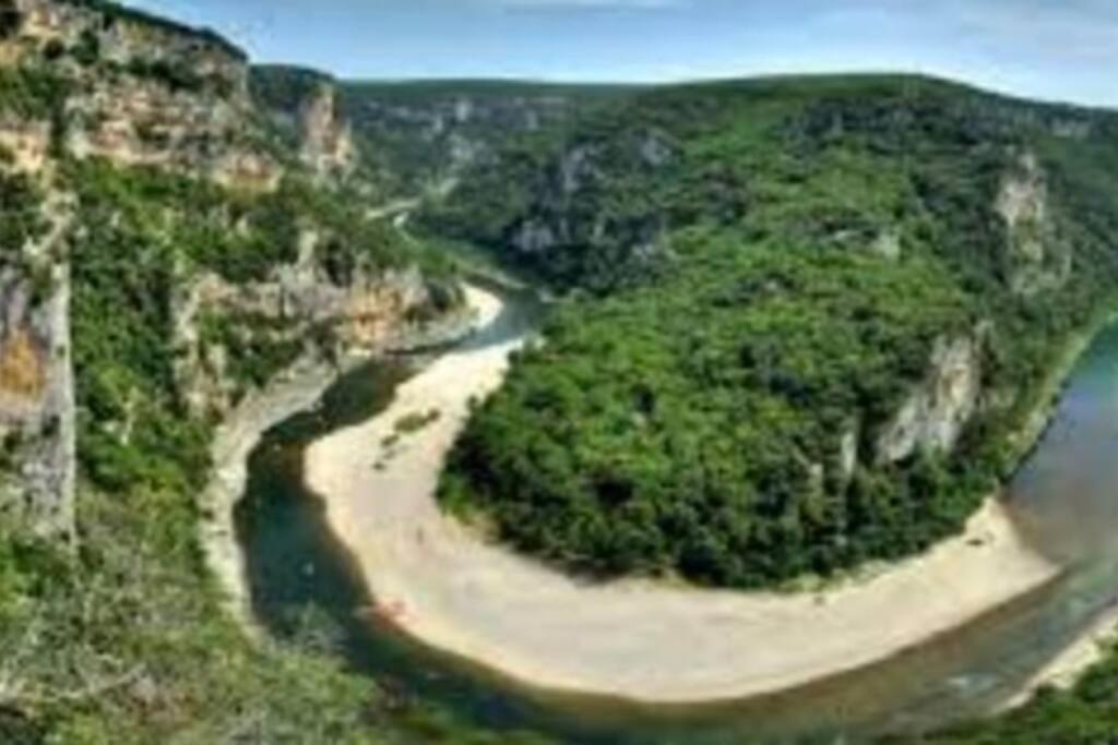 Villa La O'Liso Gorges De L'Ardeche Salavas Exterior foto
